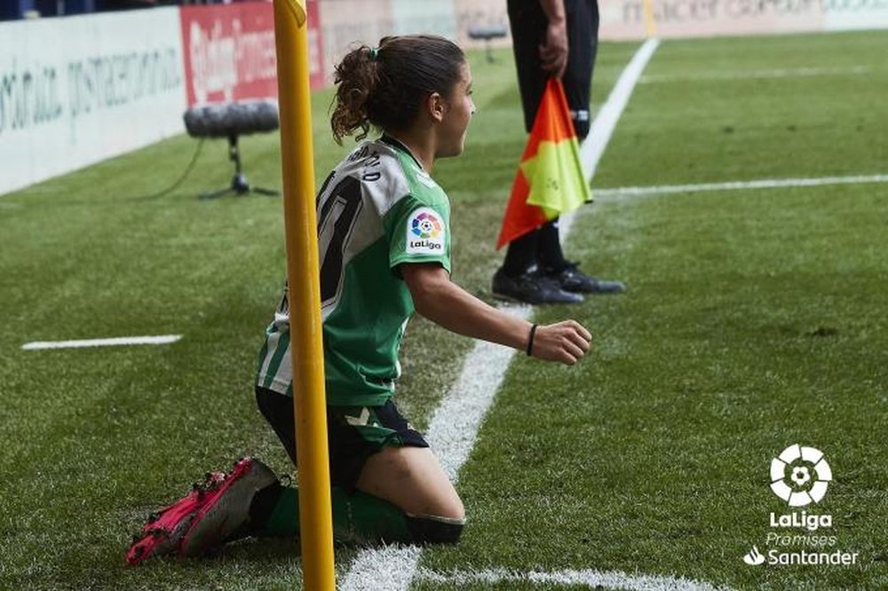 Tiago Polo celebra un gol anotado en LaLiga Promises. LaLiga