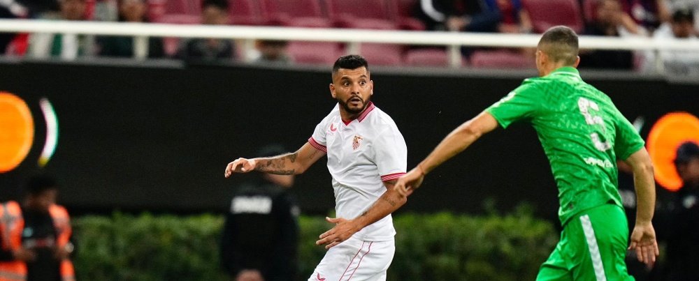 Corona durante el partido frente al Betis en pretemporada   Foto: Sevilla FC