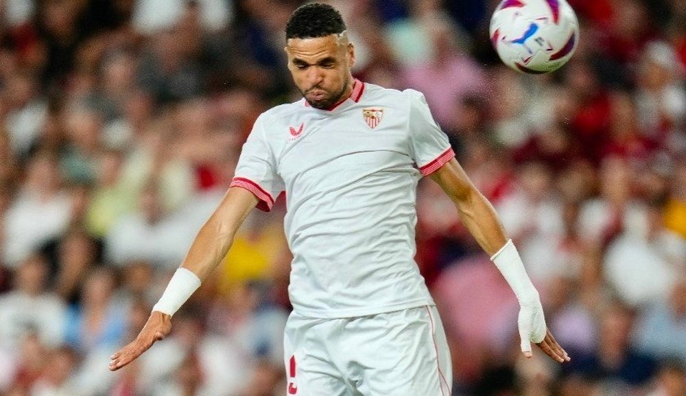 Youssef En-Nesyri, en su remate de gol ante el Valencia CF. Foto: SFC Media