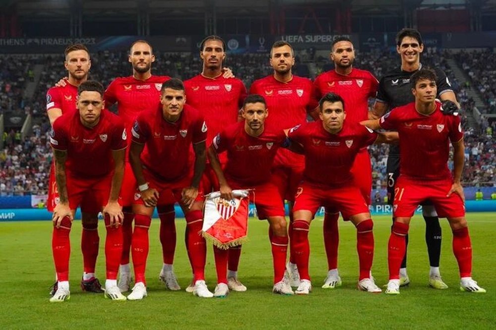 XI del Sevilla FC en la Supercopa de Europa frente al Manchester City   Foto: Sevilla FC