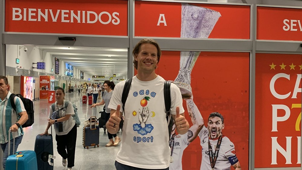 Nyland a su llegada a Sevilla Foto: José Manuel Rodríguez