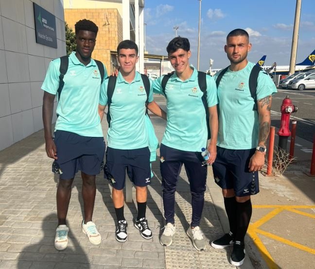 Assane Diao, Pablo Busto, Enrique Fernández y el meta Fran Vieites, cuatro de los jóvenes que viajaron con el primer equipo para medirse al FC Barcelona en Montjuïc- RBB