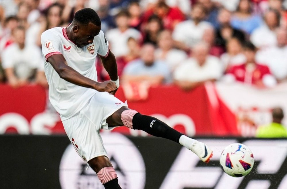 Dodi Lukébakio, en su primer partido con el Sevilla FC. Foto: SFC Media