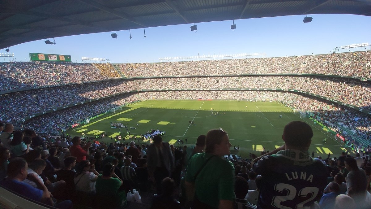 El Benito Villamarín registra la tercera mayor afluencia de espectadores de LaLiga.- PE