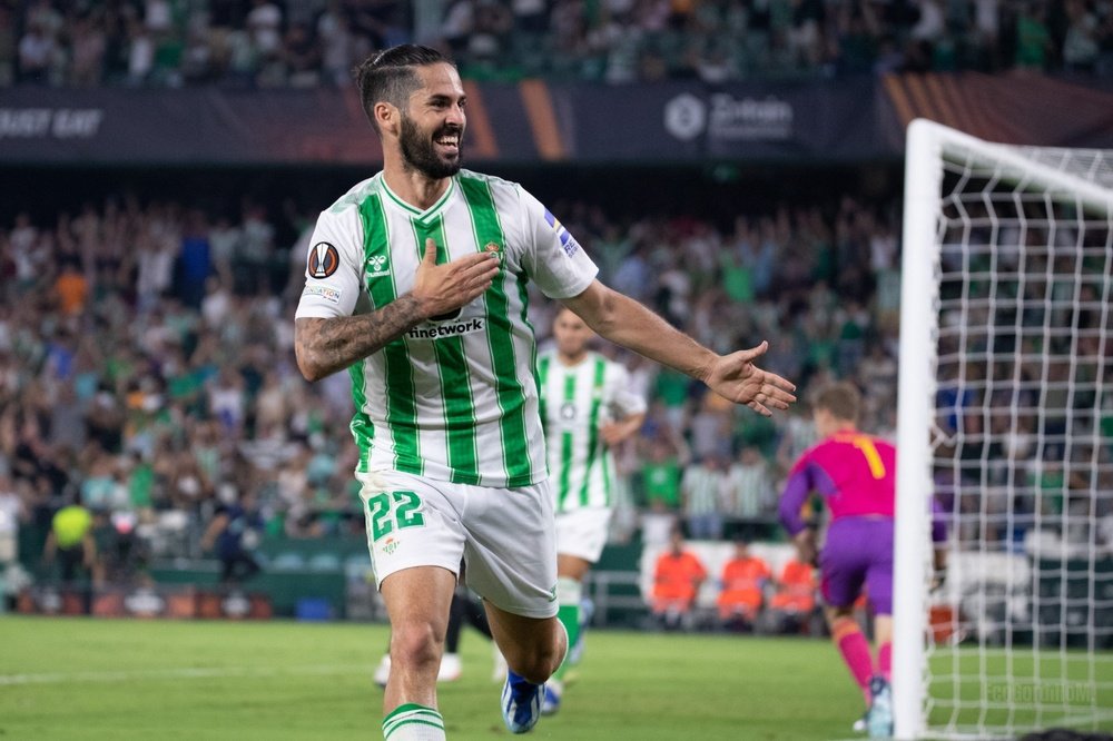 Isco Alarcón celebra el gol del triunfo del Betis ante el Sparta de Praga. Francisco Gordillo