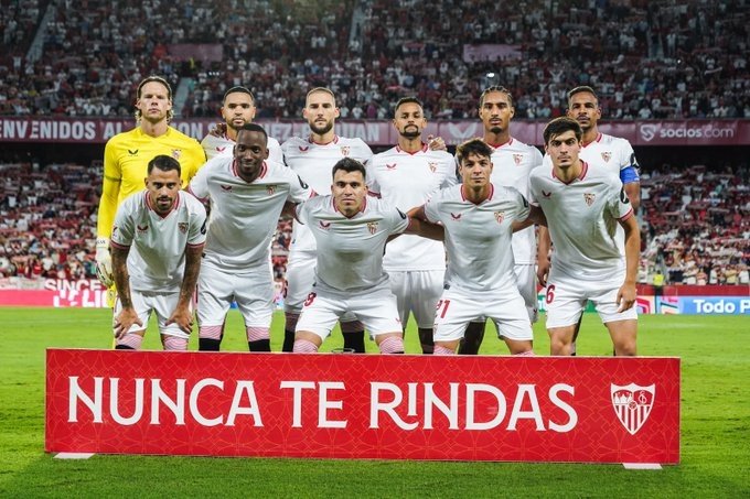 Las notas del Sevilla FC-Rayo Vallecano: En-Nesyri salvador en un gran  encuentro de Juanlu