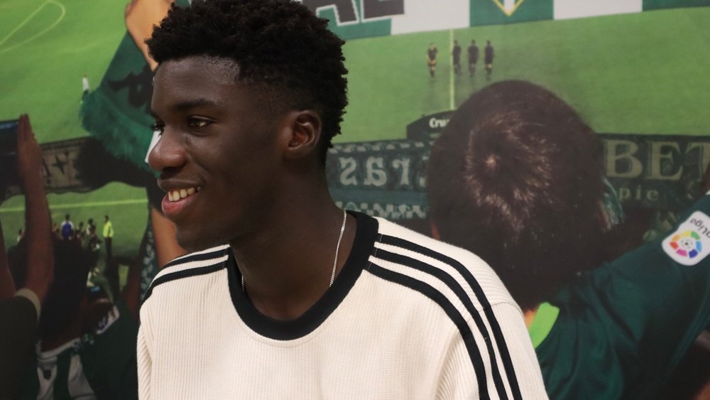 Assane Diao durante la entrevista concedida a BeSoccer Betis. AM