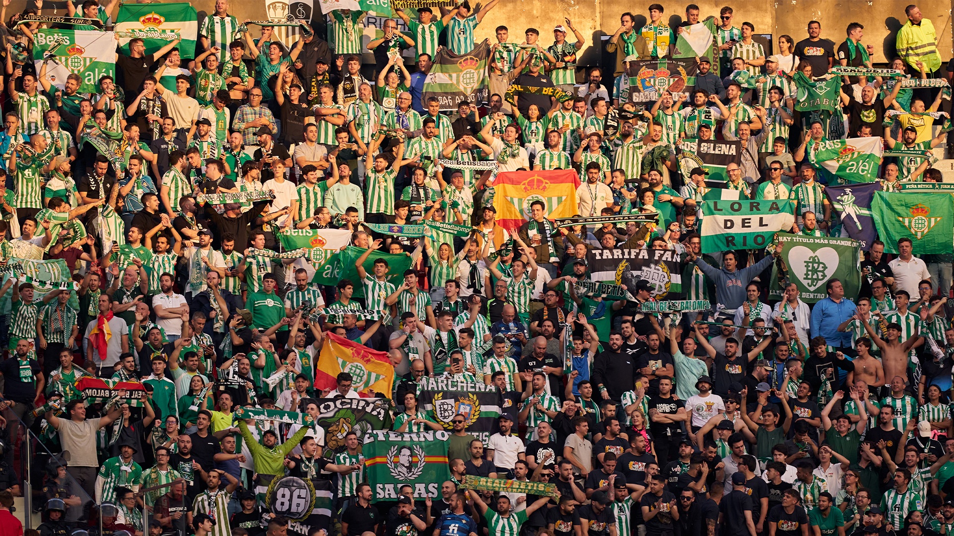 Los aficionados béticos ya pueden pedir las entradas para acudir al derbi, que se repartirán por orden de antigüedad.- RBB