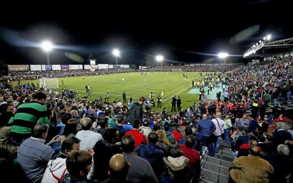 El estadio del Villanovense registrará un gran lleno para recibir la visita del Real Betis en la Copa del Rey.-