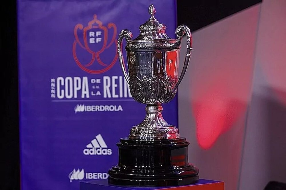 Trofeo de la Copa de la Reina en la Ciudad del Fútbol de las Rozas Foto: RFEF