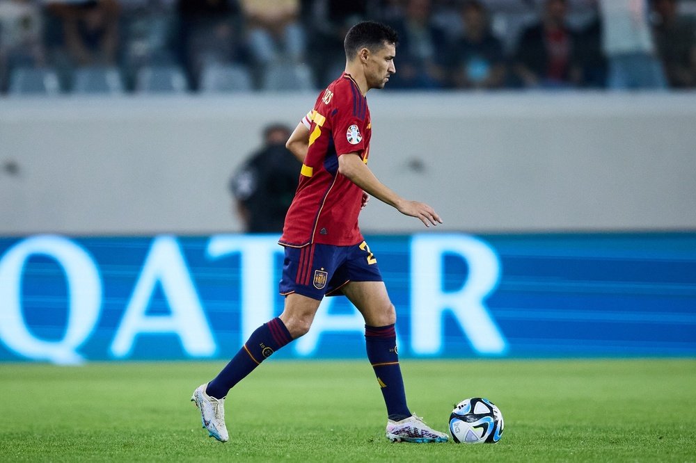 Jesús Navas conduciendo el balón en el partido entre España y Chipre Foto: Selección Española de Fútbol