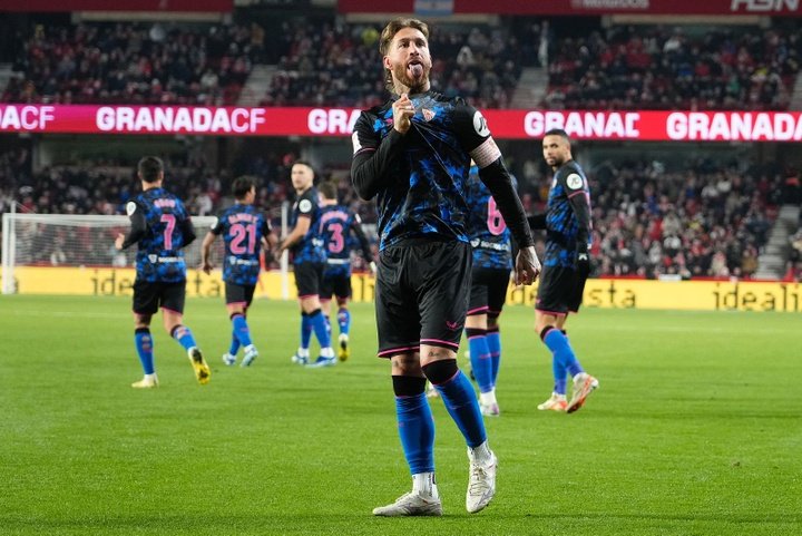 Sergio Ramos celebra su gol ante el Granada. Foto: SFC Media