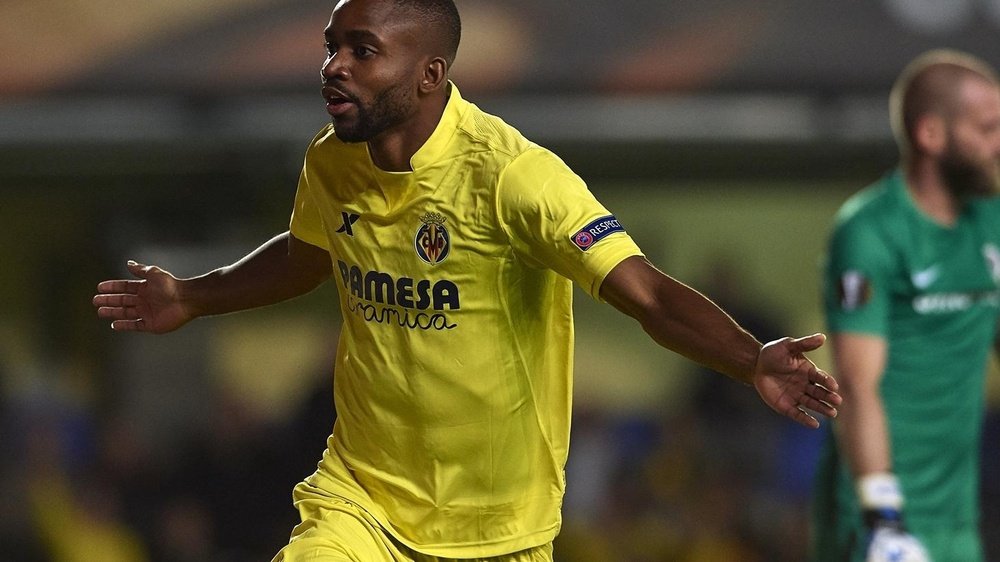 Imagen de Cédric Bakambu durante su etapa en Villarreal . Twitter/GalatasaraySK