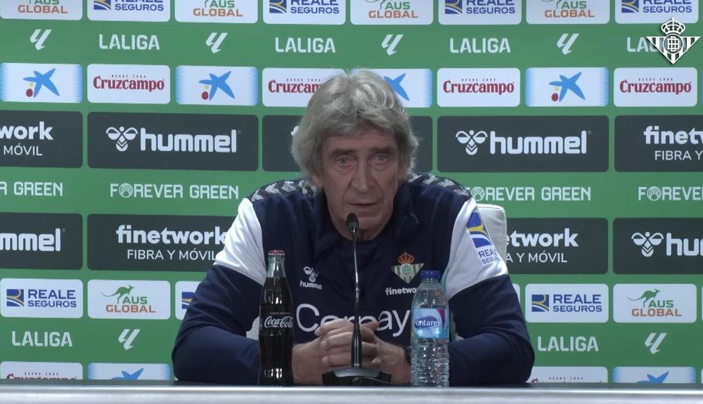 Manuel Pellegrini en rueda de prensa.- RBB
