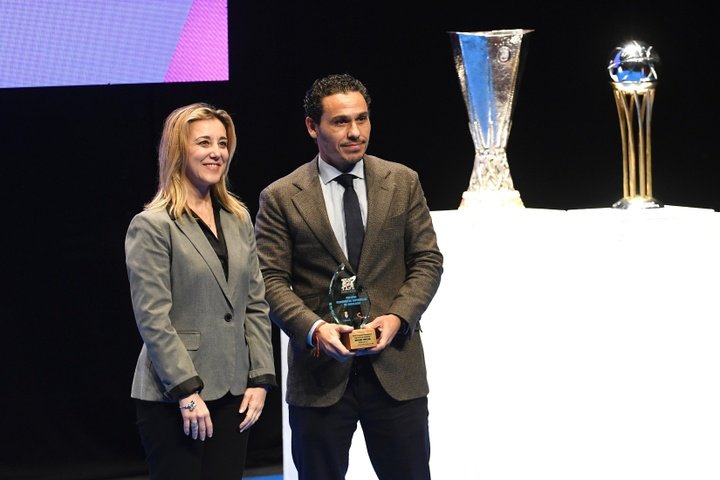 El Sevilla FC y Jesús Navas, galardonados en la XXIII Gala de los Premios Periodistas Deportivos de Andalucía