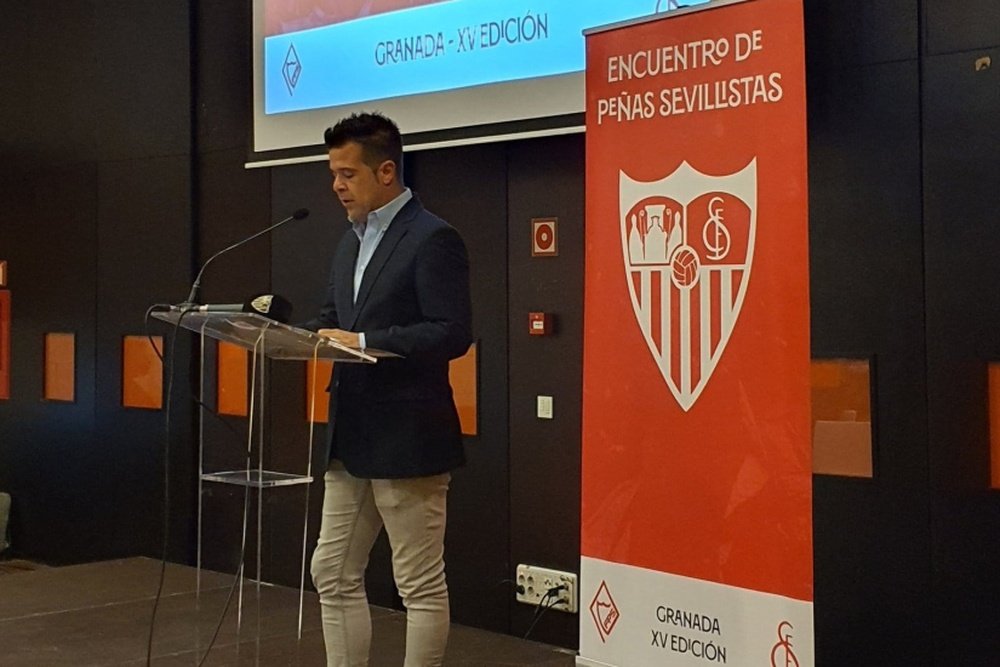 Carlos Jiménez durante un encuentro de Peñas Sevillistas Foto: Sevilla FC