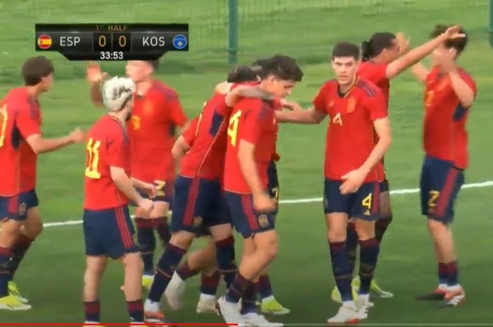 Los jugadores españoles celebran el primer gol del partido.- Youtube RFEF