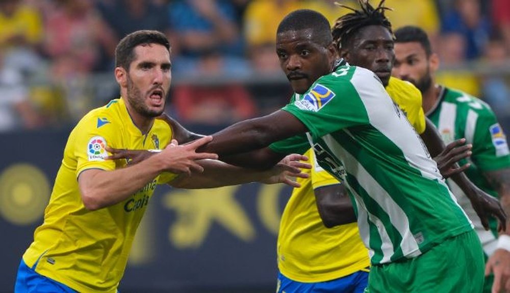 Betis y Cádiz se han enfrentado hoy en un partidillo a puerta cerrada en el Villamarín.- LaLIga