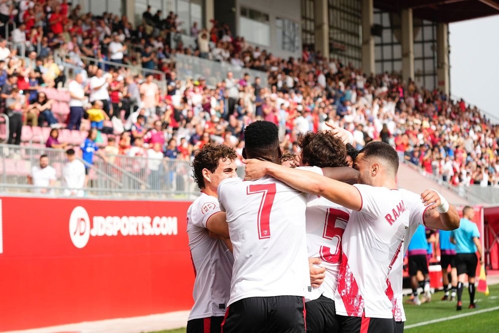 Jugadores del Sevilla Atlético celebrando el primer gol ante el San Roque de Lepe Foto: Sevilla FC