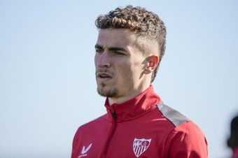 Adrià Pedrosa, en un entrenamiento con el Sevilla FC.-SFC