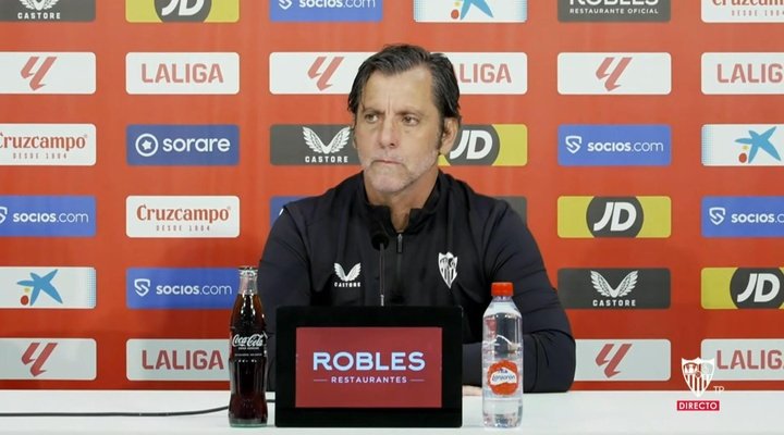 Quique Flores, sobre la propuesta de juego: “Nosotros nos vamos al sistema que más puntos le ha dado al Sevilla FC”