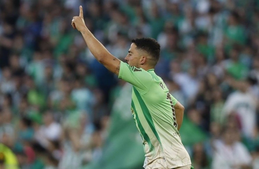 Pablo Fornals celebra el gol anotado ante el Almería.- LaLiga