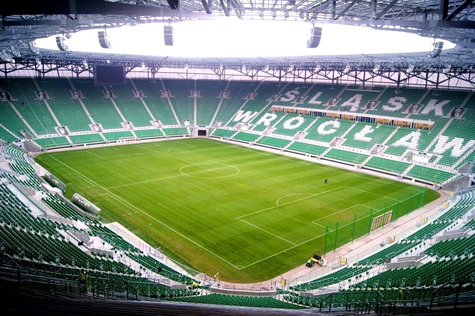 El verdiblanco estadio del Slask Wroclaw será escenario de la final de la Conference League 2024/25 el 28 de mayo de 2025.-