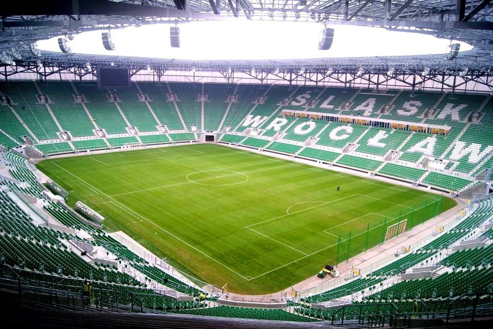 El verdiblanco estadio del Slask Wroclaw será escenario de la final de la Conference League 2024/25 el 28 de mayo de 2025.-