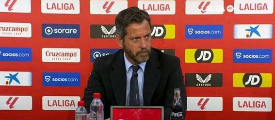 Quique Flores, en la sala de prensa tras el partido ante el FC Barcelona.-SFC
