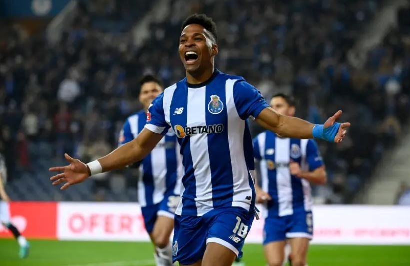 El Real Betis se ha interesado por la situación del lateral brasileño Wendell, del Oporto.-