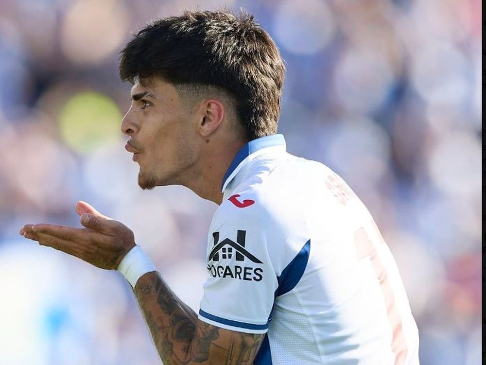 Juan Cruz celebra el gol anotado este domingo con el Leganés ante el Elche.- CDL