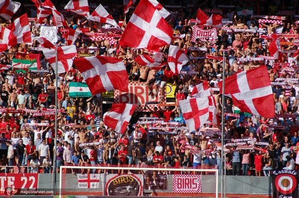 El Gol Norte del Sánchez Pizjuan, `hogar` del grupo hncha `Biris Norte`. Twitter