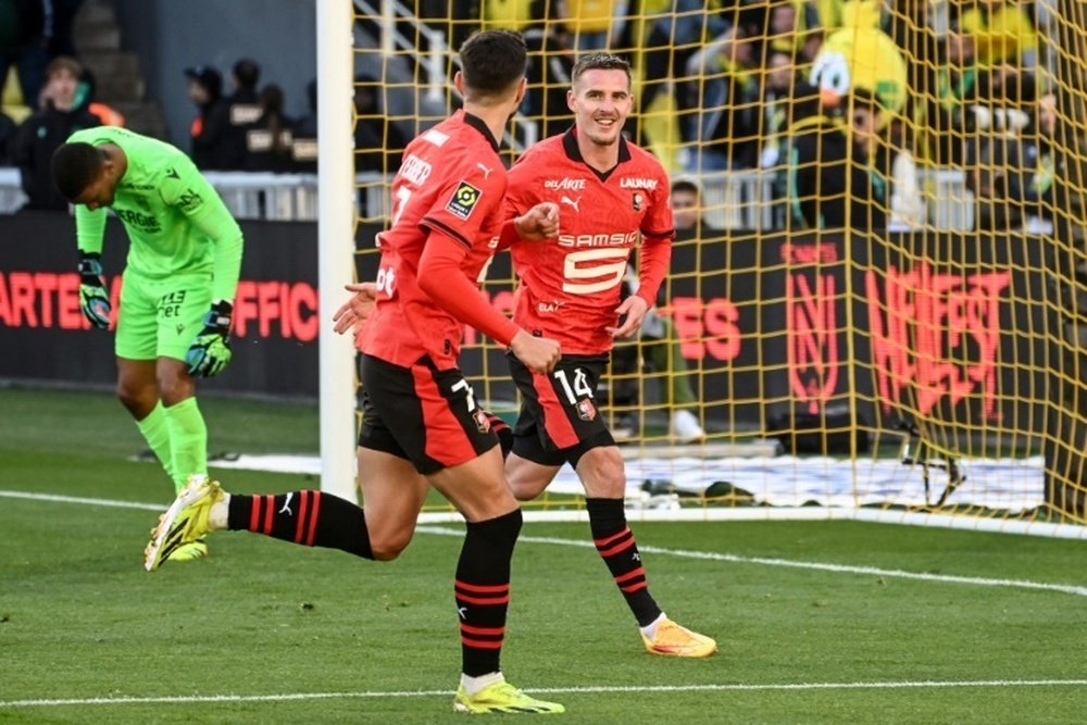 Le meneur de jeu rennais Benjamin Bourigeaud buteur sur penalty à Nantes, le 20 avril 2024
