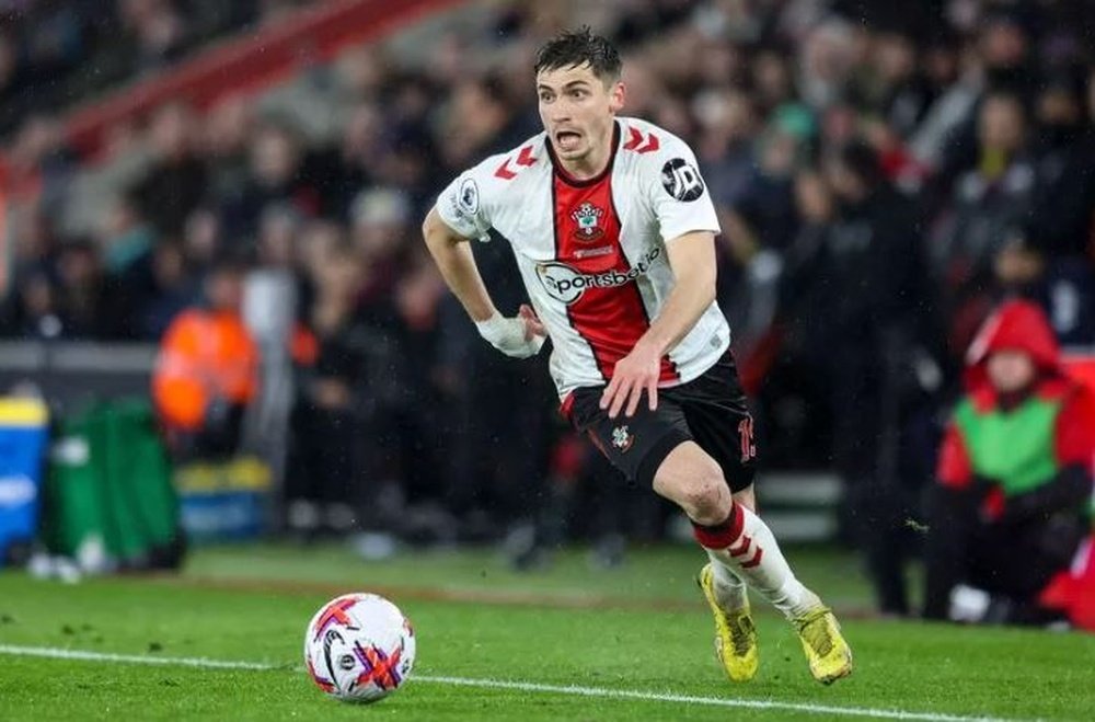 El francés Romain Perraud, durante un partido con el Southampton.-