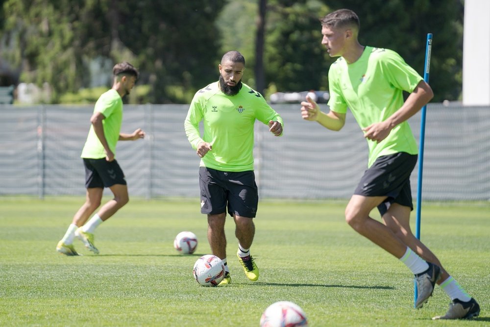 El Real Betis realiza en Austria su primer stage de pretemporada.- RBB