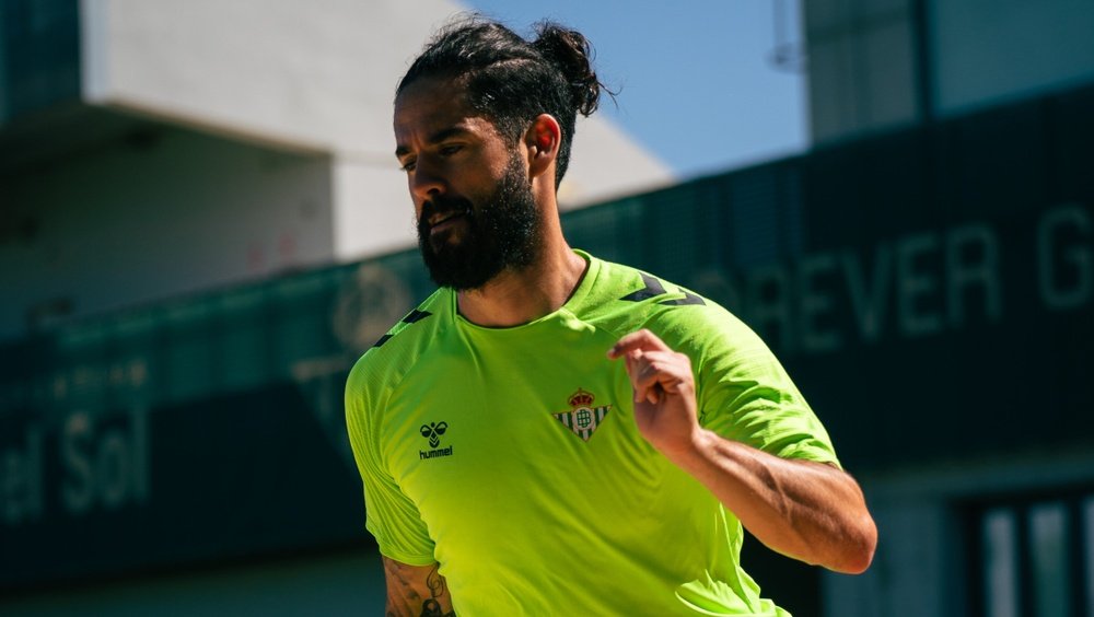 Isco Alarcón ejercitándose en la Ciudad Deportiva Luis del Sol. RBB