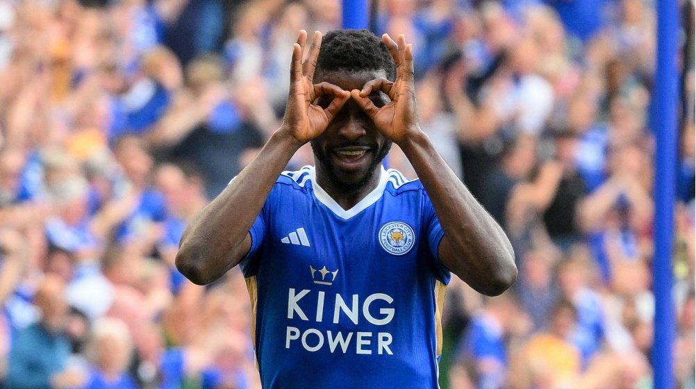 Kelechi Iheanacho celebrando un gol con el Leicester City