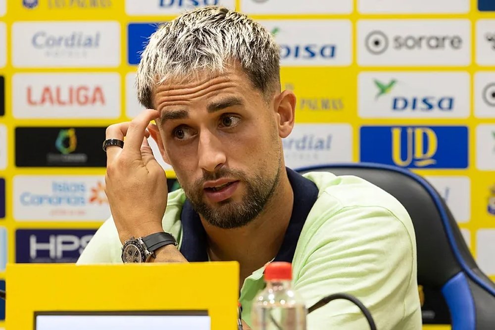 Januzaj en la rueda de prensa de su presentación Foto: EFE