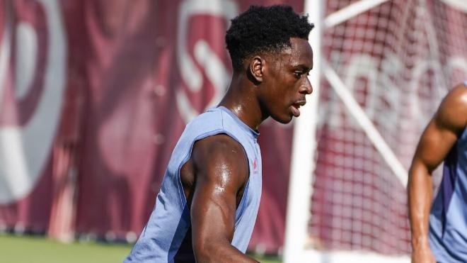 Sambi Lokonga, en un entrenamiento con el Sevilla FC   Foto: Sevilla FC