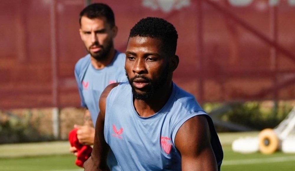 Iheanacho en su primer entramiento con el Sevilla FC Foto: SFC
