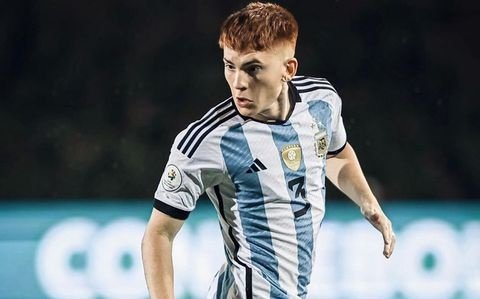 Valentín Barco durante un partido con Argentina  Foto: @Colo.Barco