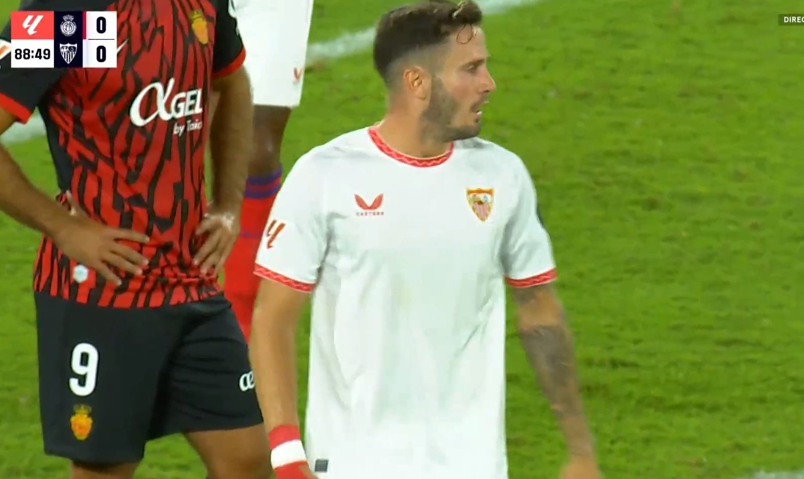 Captura del momento en el que Saúl Ñíguez vio la tarjeta roja en el partido entre Sevilla FC y Mallorca  Fuente: Movistar