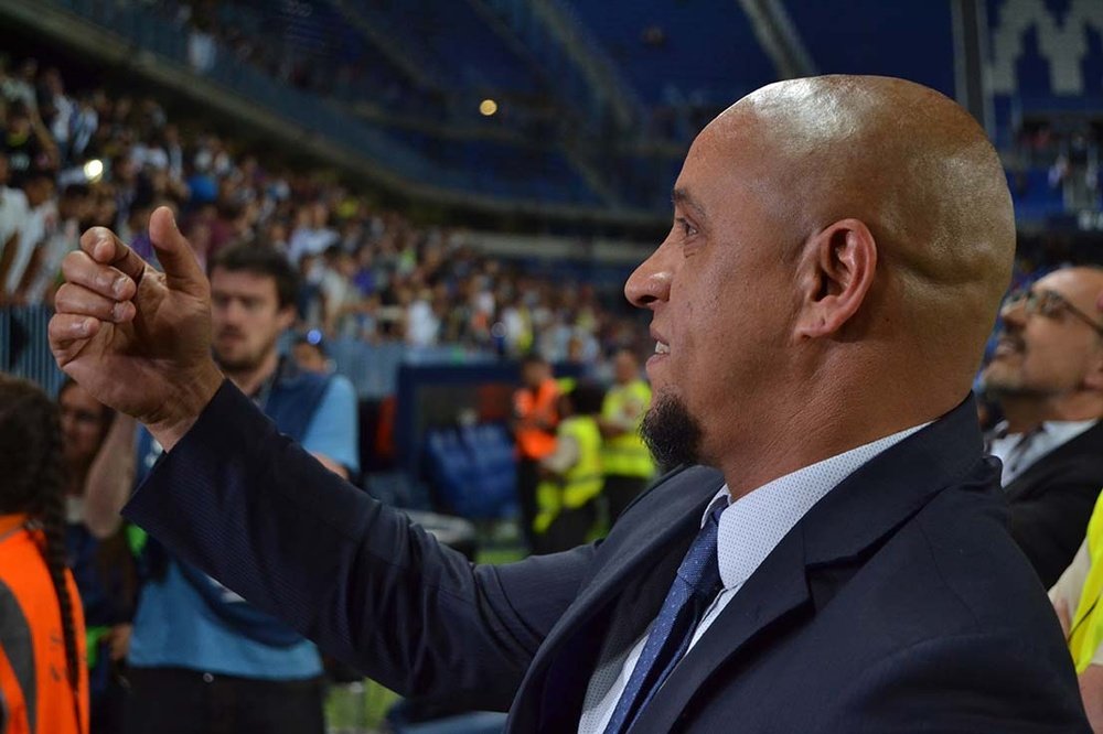 Roberto Carlos podría regresar a los banquillos. BeSoccer