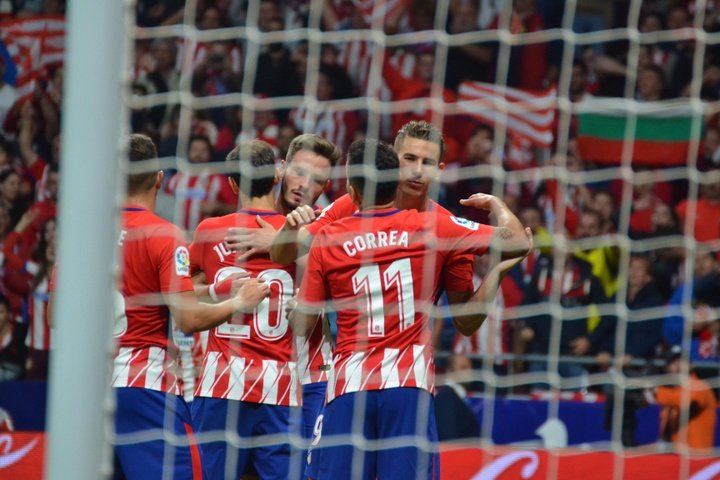 El Atlético enseña el camino al Sevilla