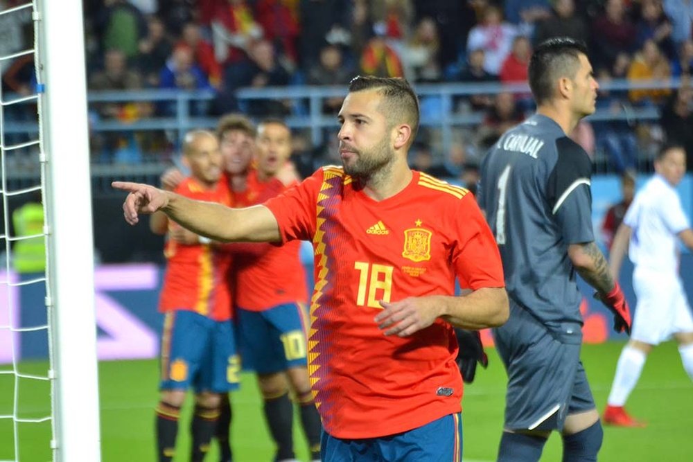 Jordi Alba se convierte en goleador cuando se viste con la absoluta. BeSoccer