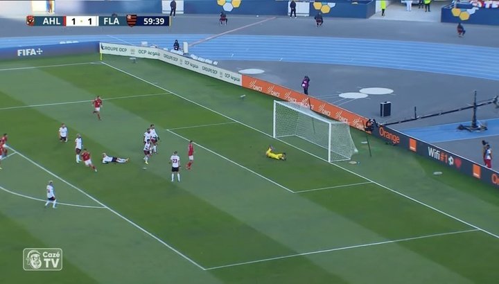 Abdelkader vira o jogo para o Al Ahly para cima do Flamengo