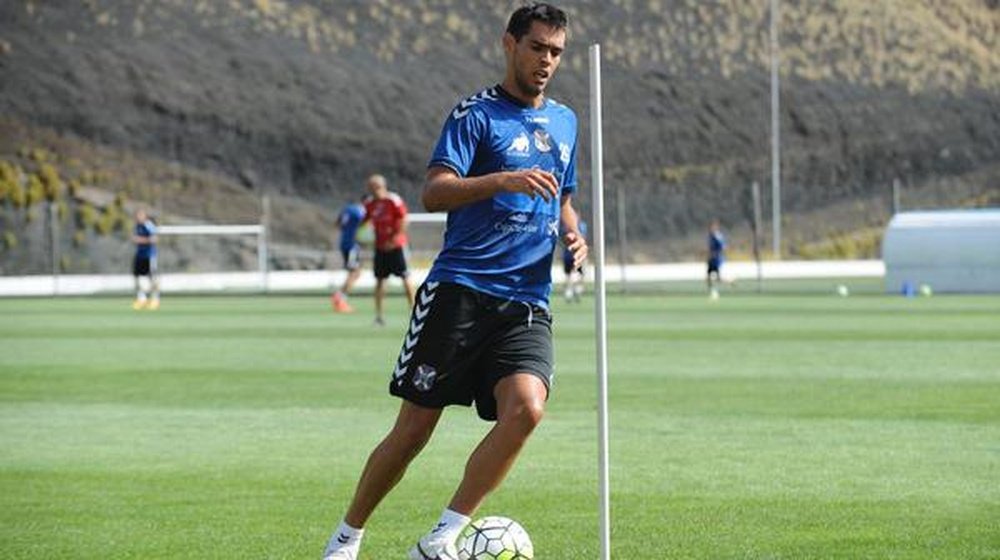 Abel Suárez, en un entrenamiento previo a su despedida del Tenerife. Twitter