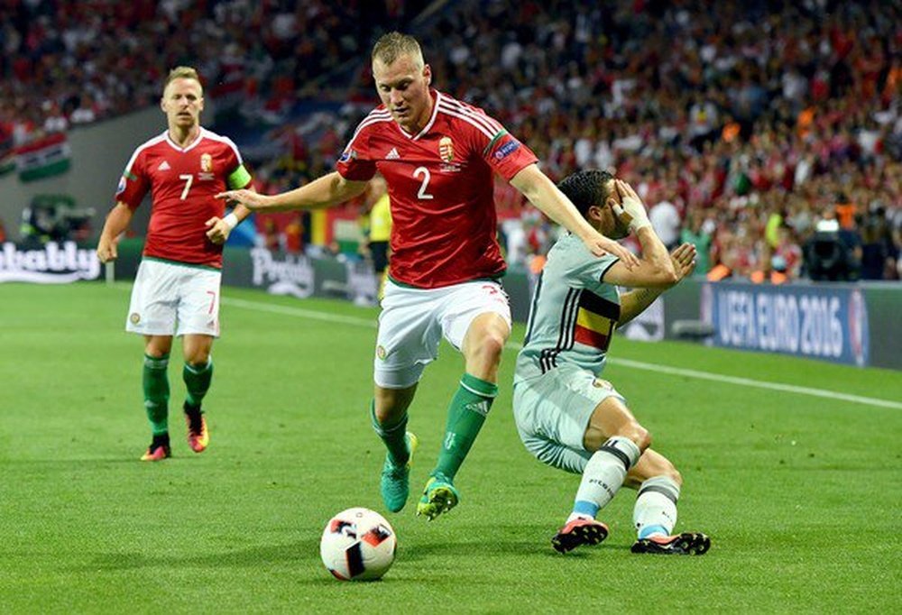 Adam Lang disputó la pasada Eurocopa de Francia con la Selección de Hungría. UEFA