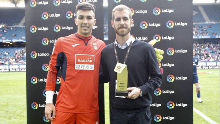 Adri López, muy feliz tras debutar con el Espanyol y parar un penalti