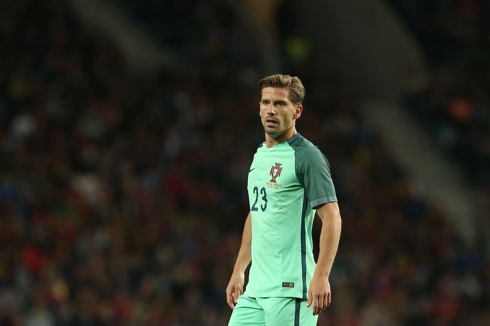 Adrien Silva in action for Portugal. EFE